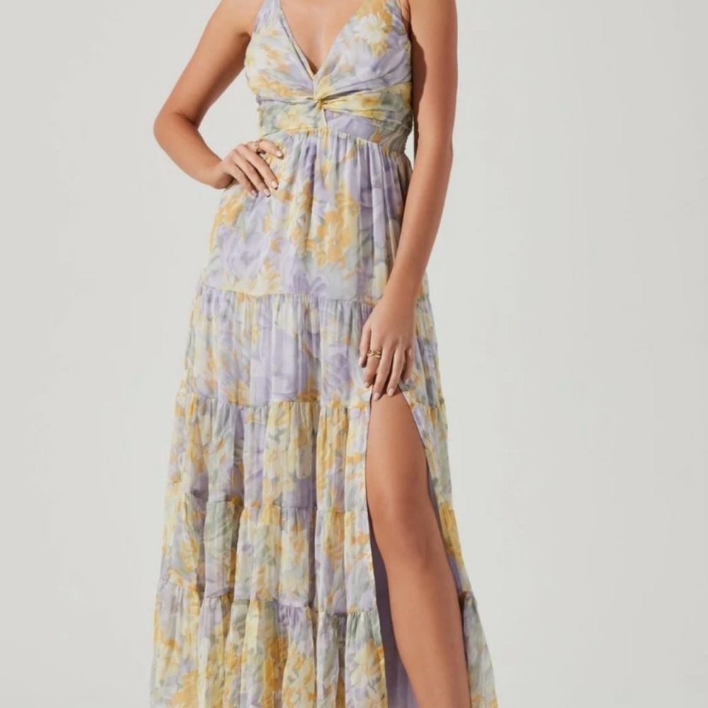 Astr The Label Elsa Floral Tiered Dress